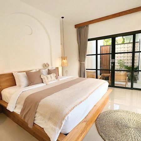 Amerta Villa Seminyak エクステリア 写真