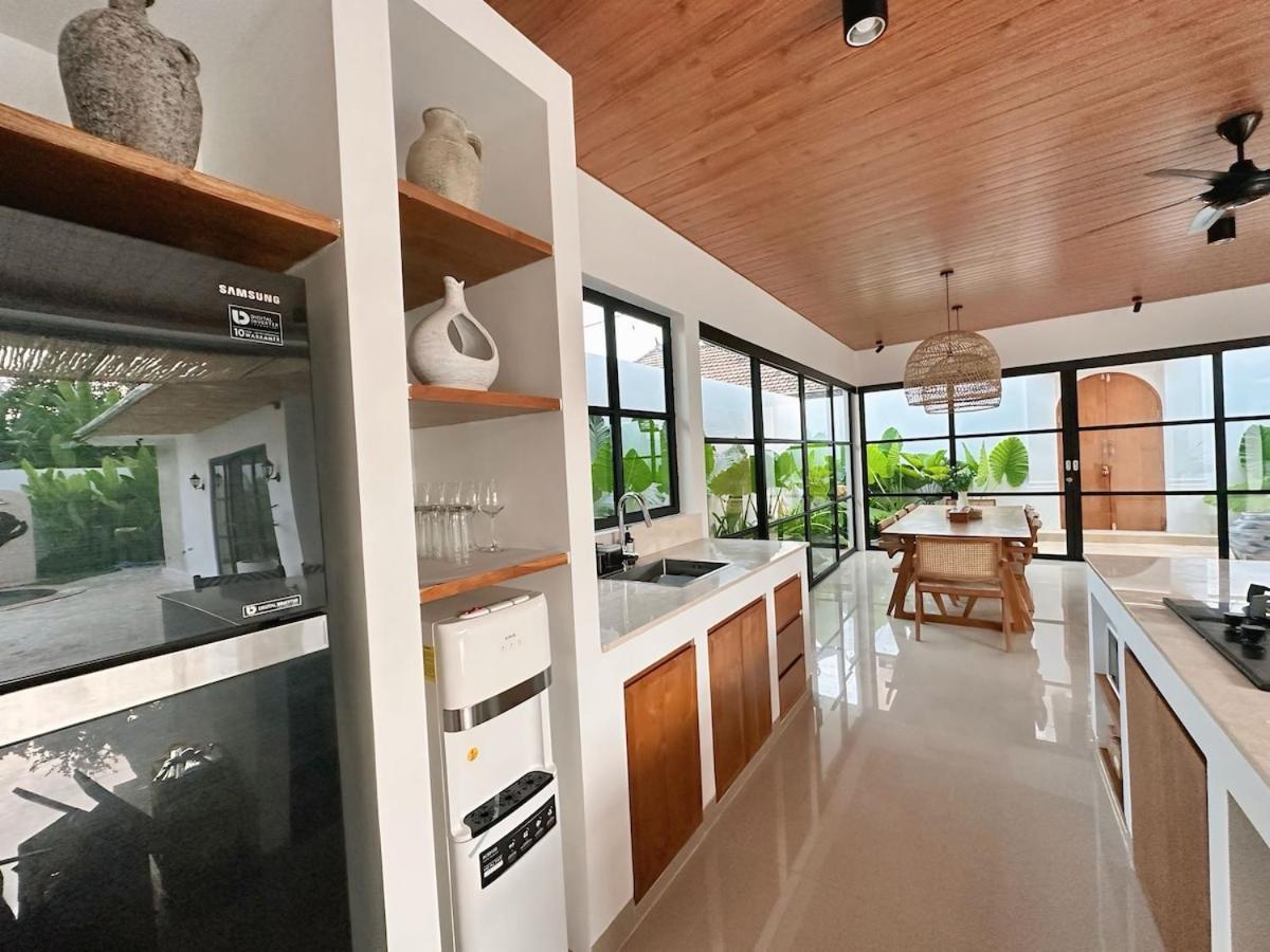 Amerta Villa Seminyak エクステリア 写真