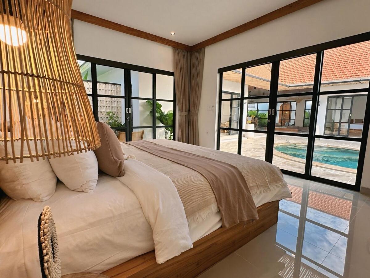 Amerta Villa Seminyak エクステリア 写真