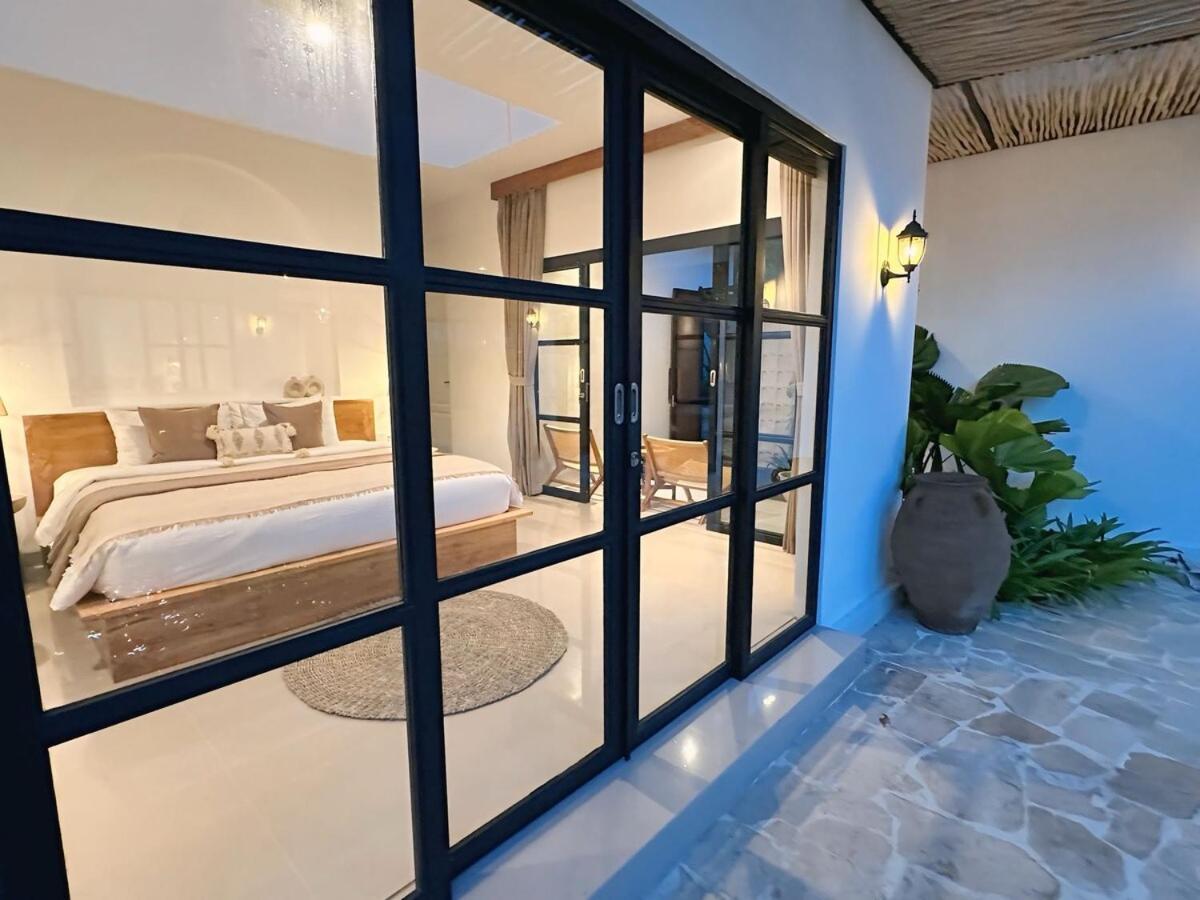Amerta Villa Seminyak エクステリア 写真