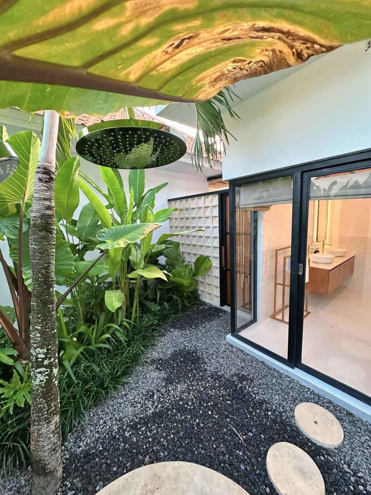 Amerta Villa Seminyak エクステリア 写真