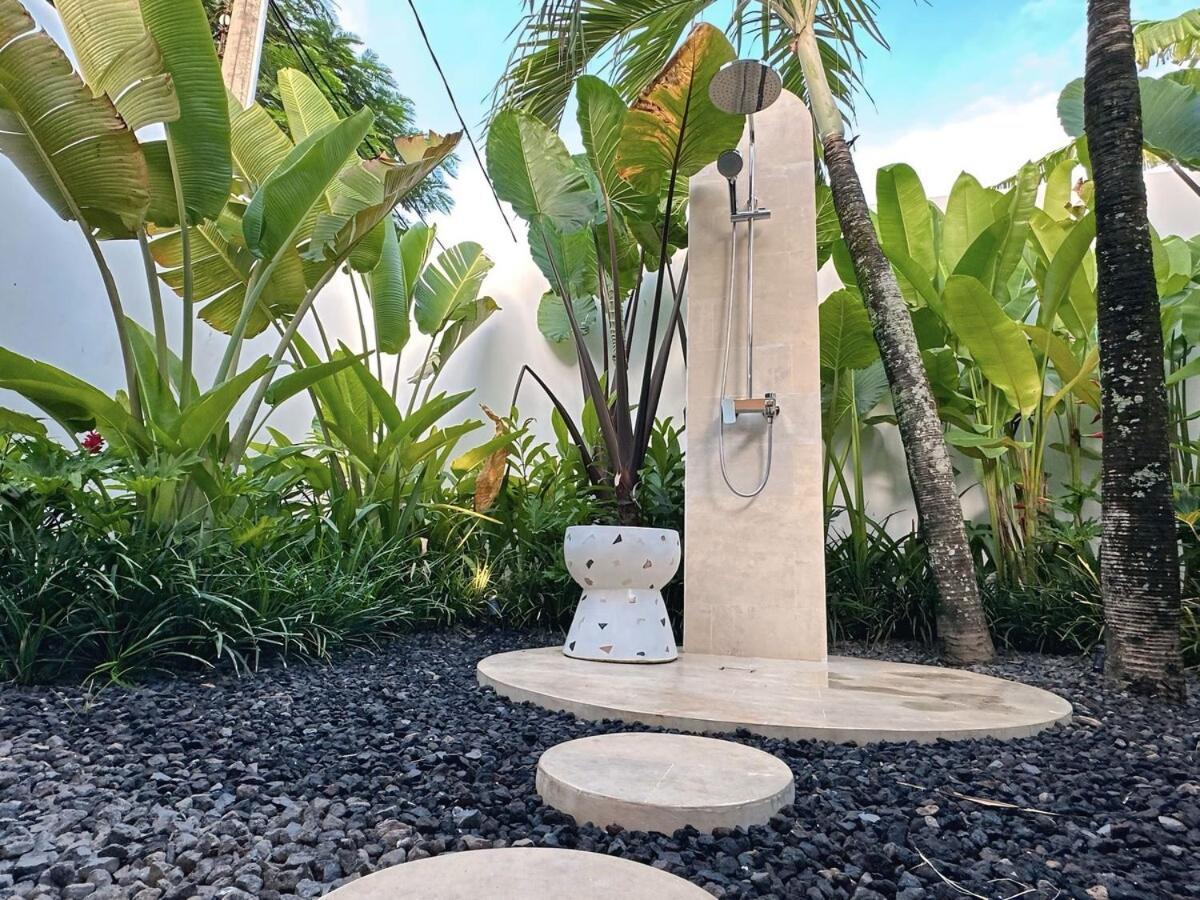 Amerta Villa Seminyak エクステリア 写真