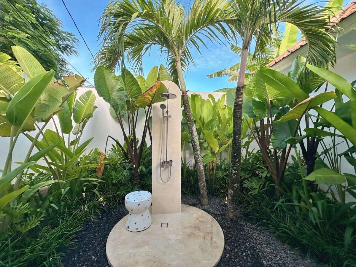 Amerta Villa Seminyak エクステリア 写真