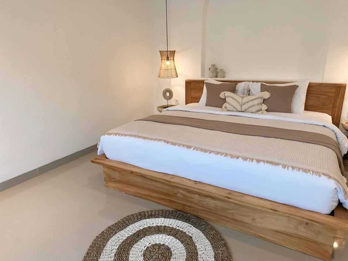 Amerta Villa Seminyak エクステリア 写真