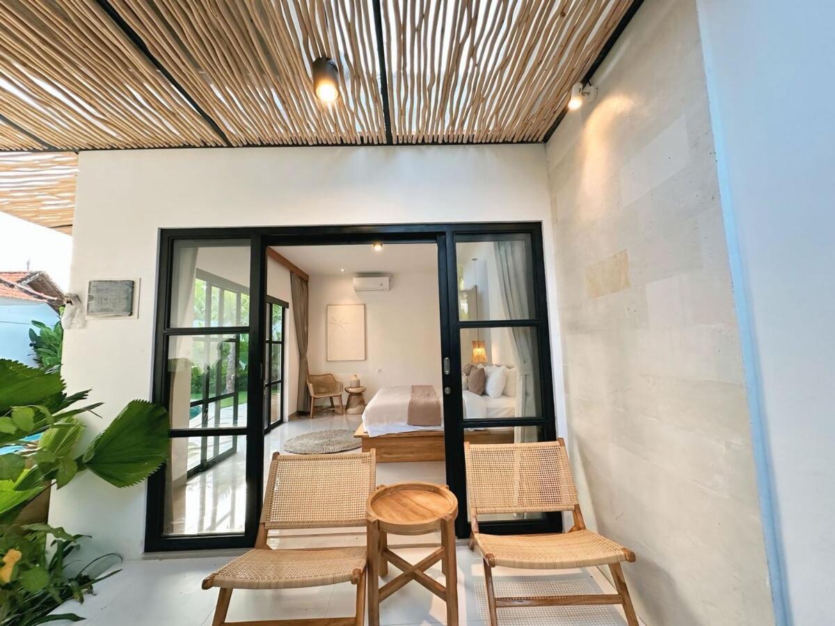 Amerta Villa Seminyak エクステリア 写真